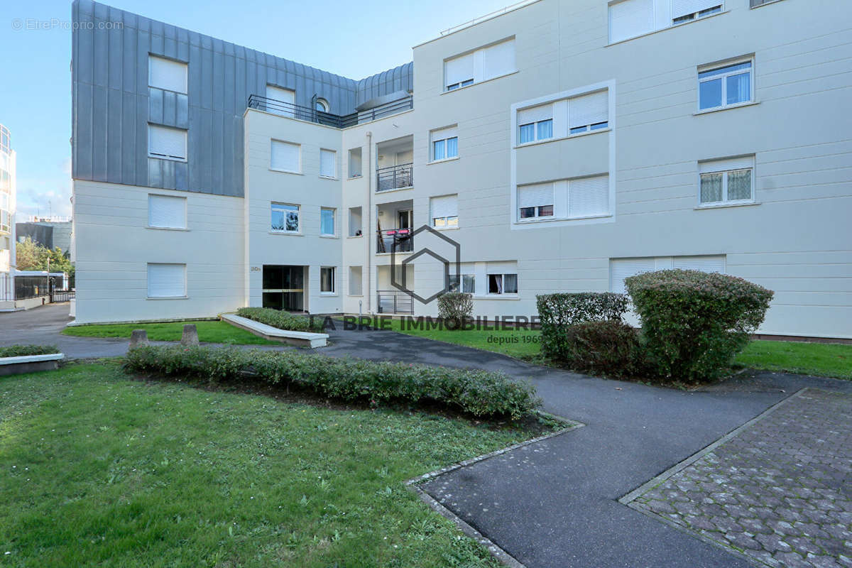 Appartement à LIMEIL-BREVANNES