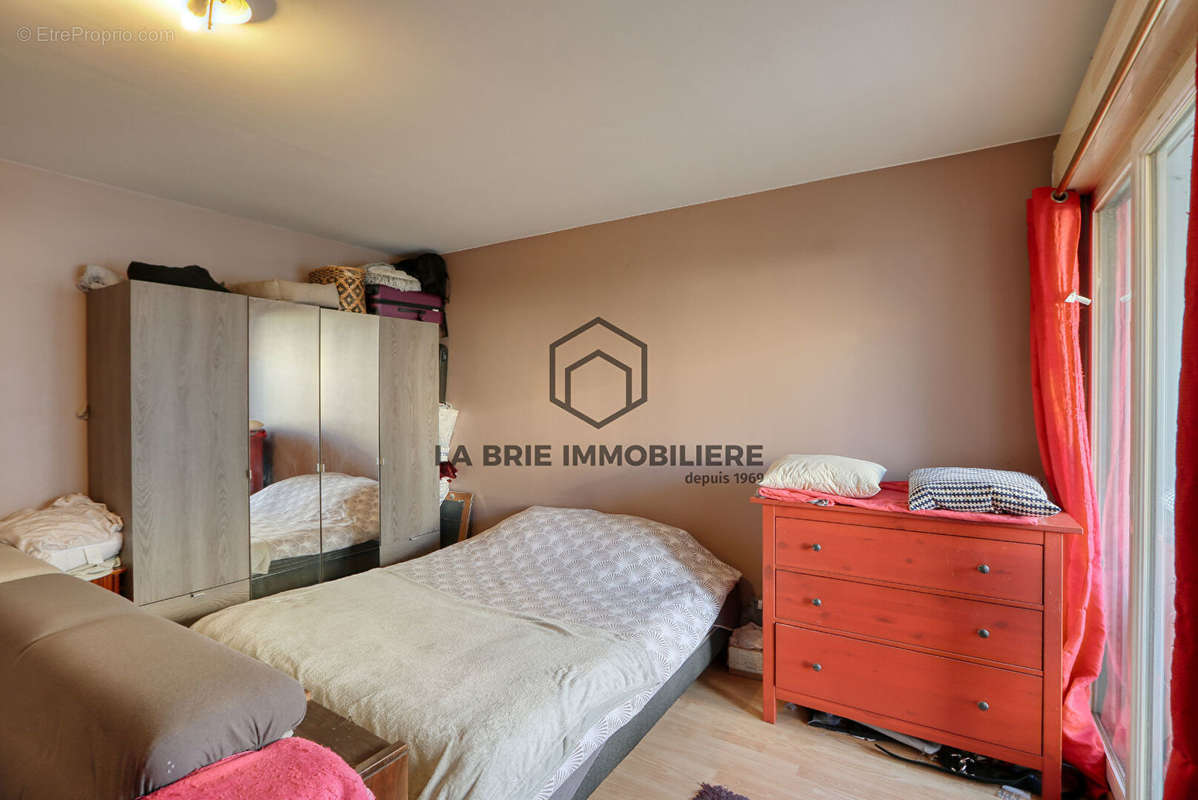 Appartement à LIMEIL-BREVANNES