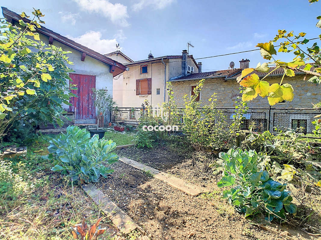 Maison à AMBERIEU-EN-BUGEY