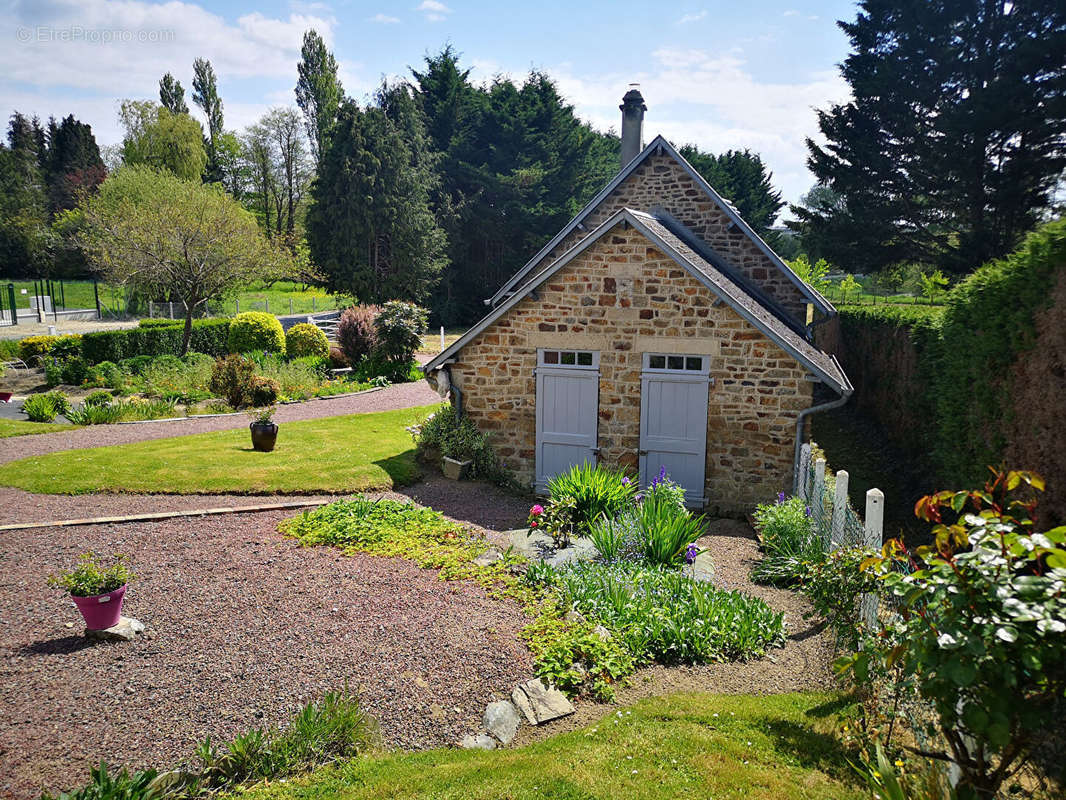 Maison à DUCEY