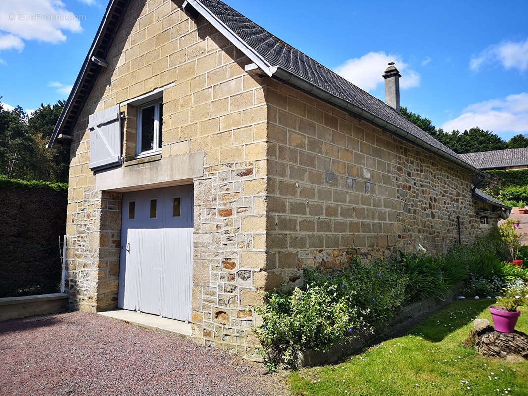 Maison à DUCEY