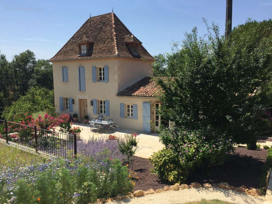 Maison à VALENCE-SUR-BAISE