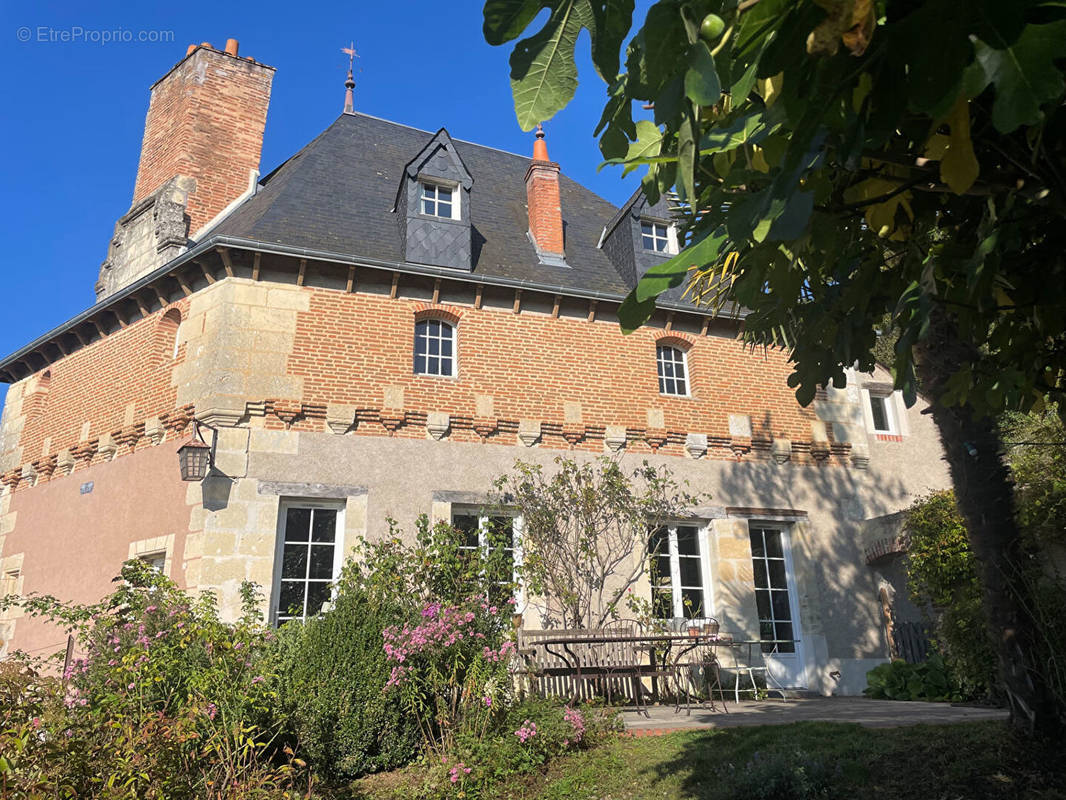 Maison à REUGNY