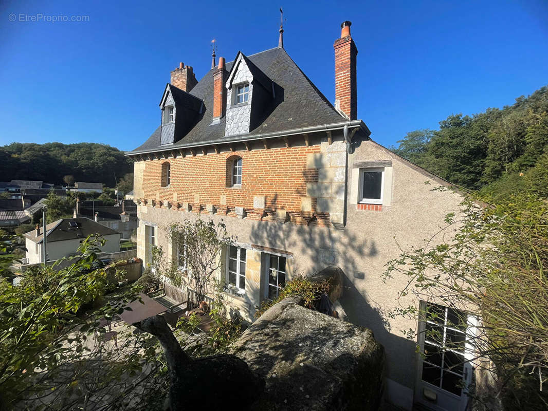 Maison à REUGNY