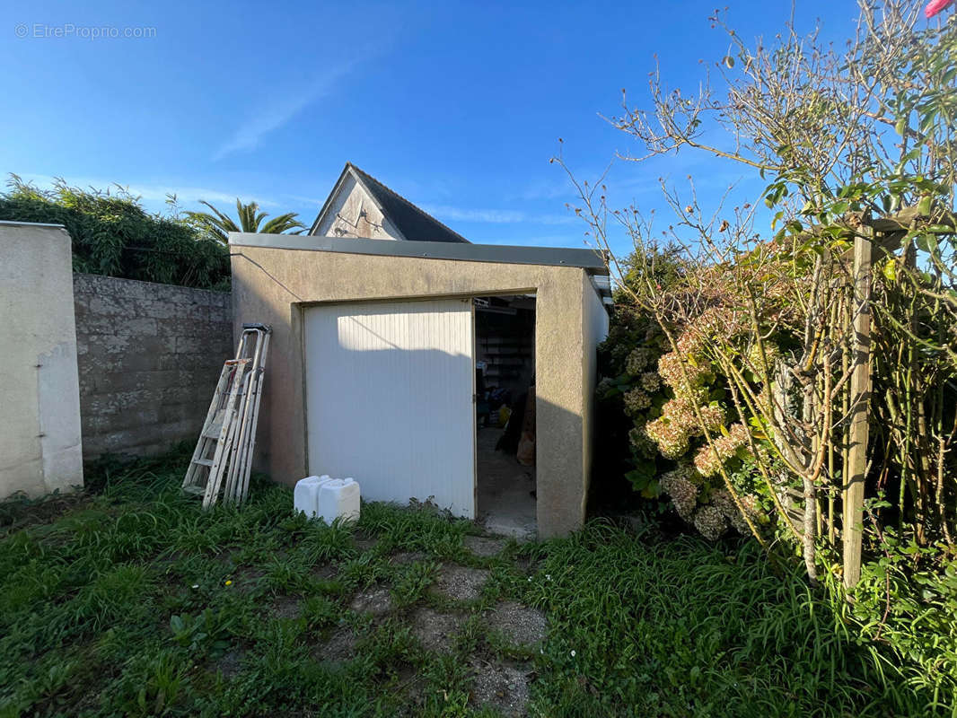 Maison à POULDREUZIC