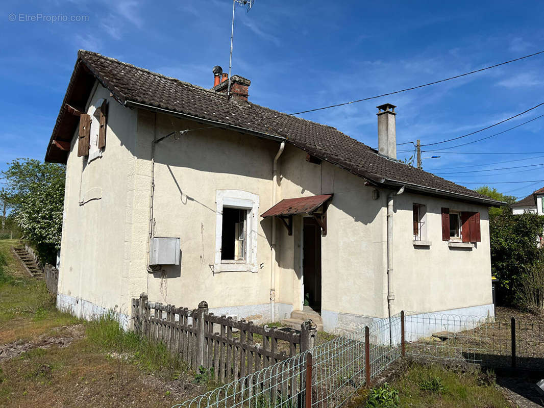 Maison à SAINT-LEGER-DES-VIGNES