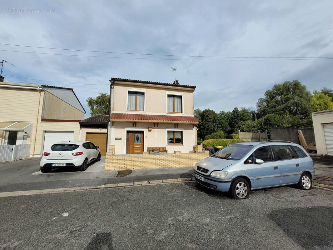 Maison à SALLAUMINES