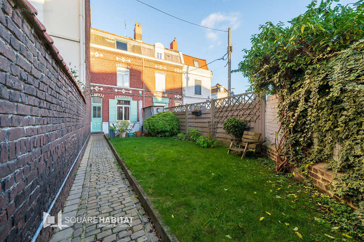 Maison à HELLEMMES-LILLE