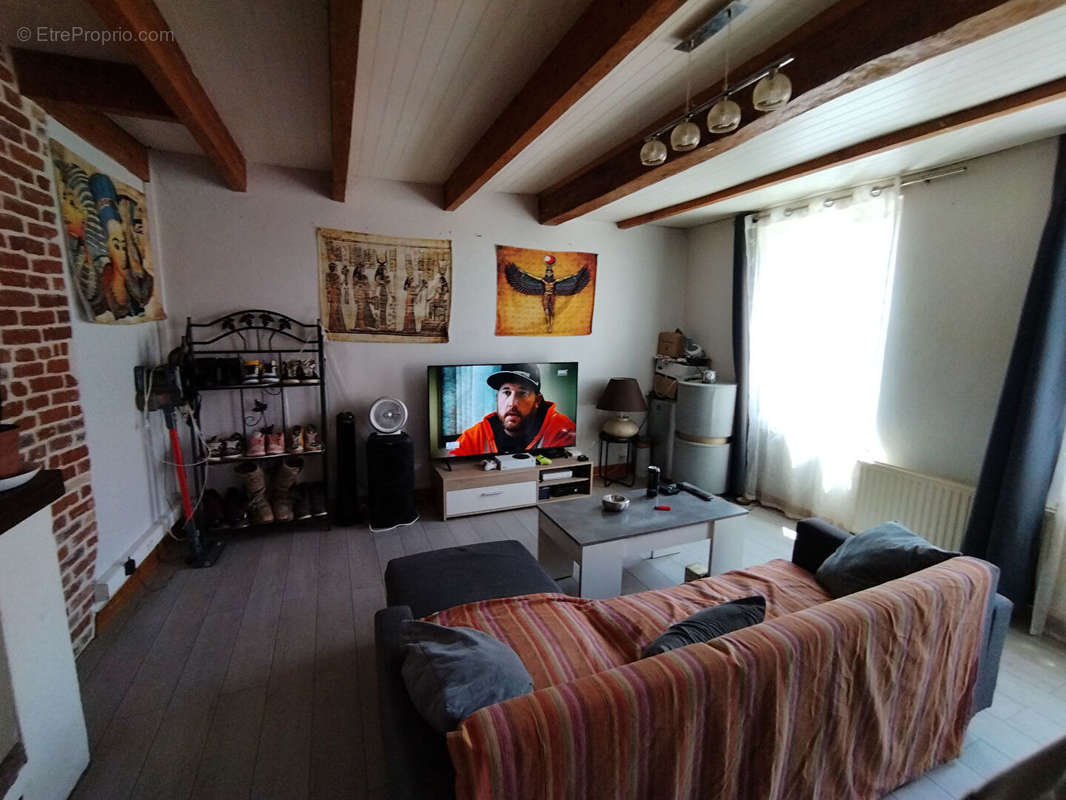 Appartement à LA RIVIERE-SAINT-SAUVEUR