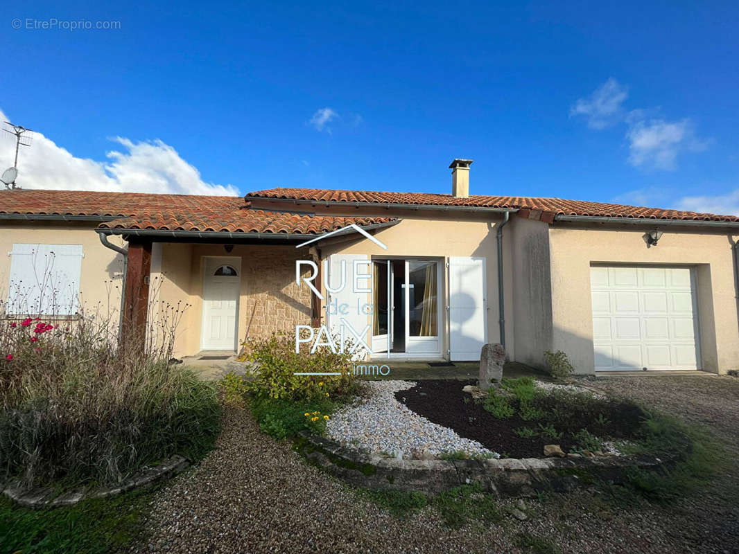 Maison à VOUNEUIL-SUR-VIENNE