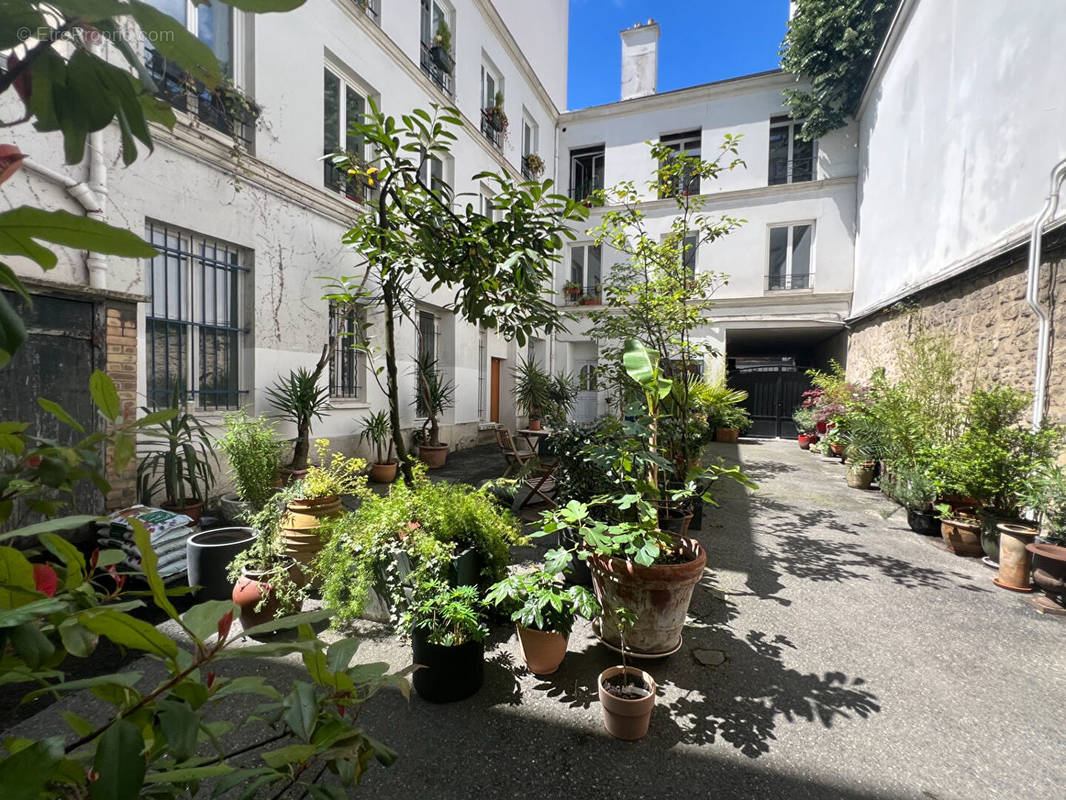 Appartement à PARIS-18E