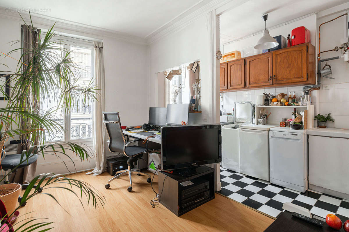 Appartement à PARIS-20E