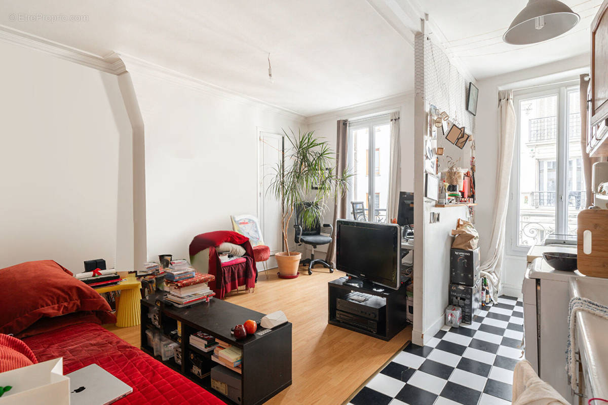 Appartement à PARIS-20E