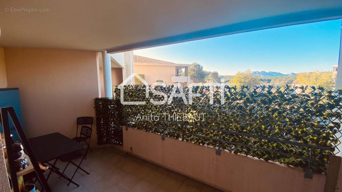 Photo 1 - Appartement à ROQUEBRUNE-SUR-ARGENS