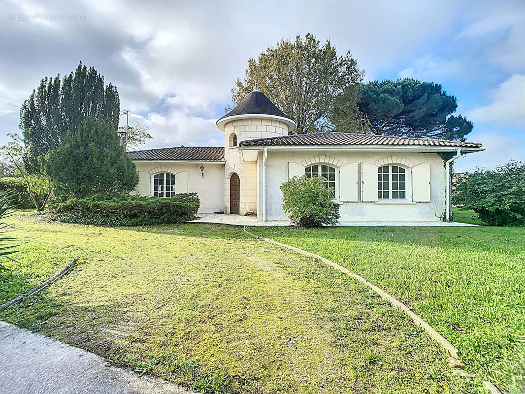 Maison à LE PIAN-MEDOC