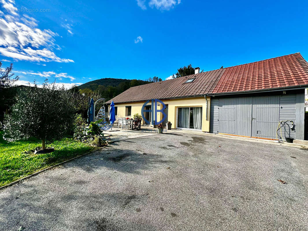 Maison à LE PONT-DE-BEAUVOISIN