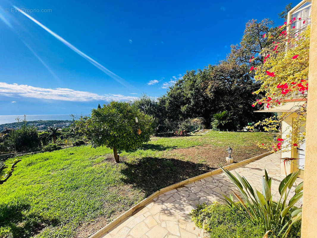 Maison à ROQUEBRUNE-CAP-MARTIN