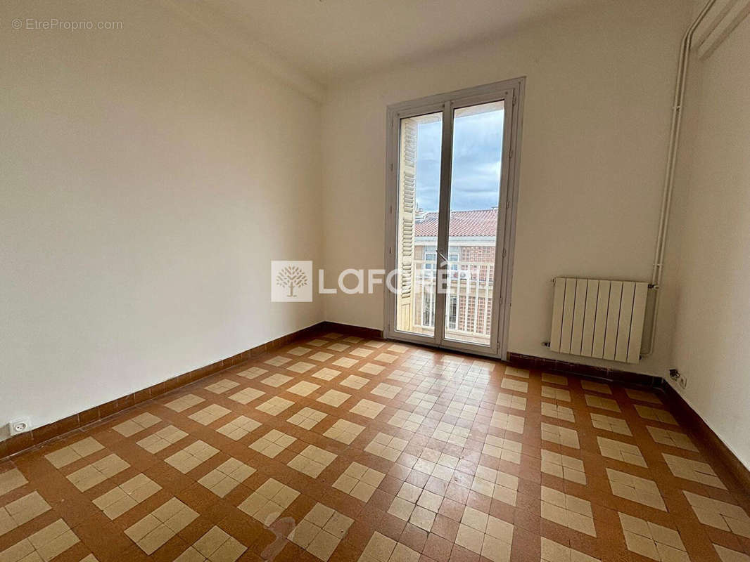 Appartement à MARSEILLE-2E