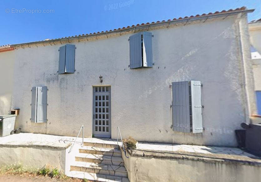 Maison à SAINT-DENIS-LA-CHEVASSE