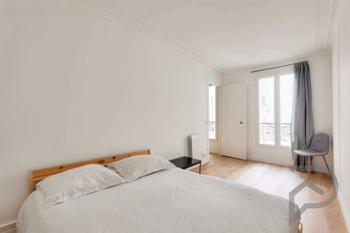 Appartement à PARIS-3E