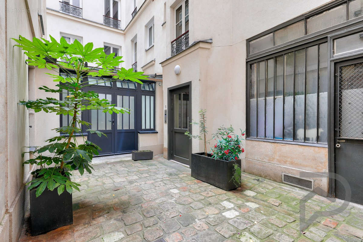 Appartement à PARIS-3E