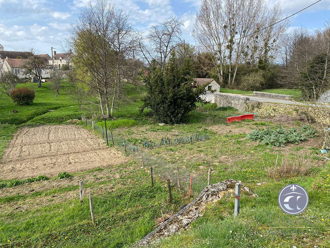 Maison à CONTRES