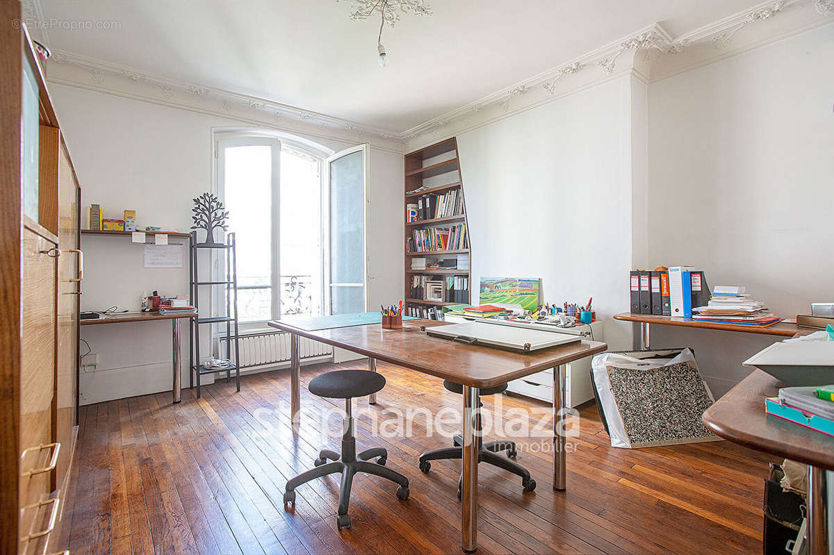 Appartement à MONTROUGE