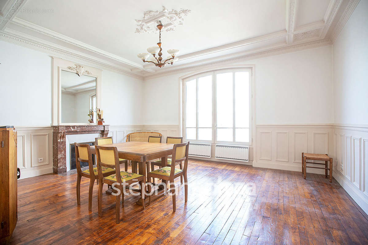 Appartement à MONTROUGE