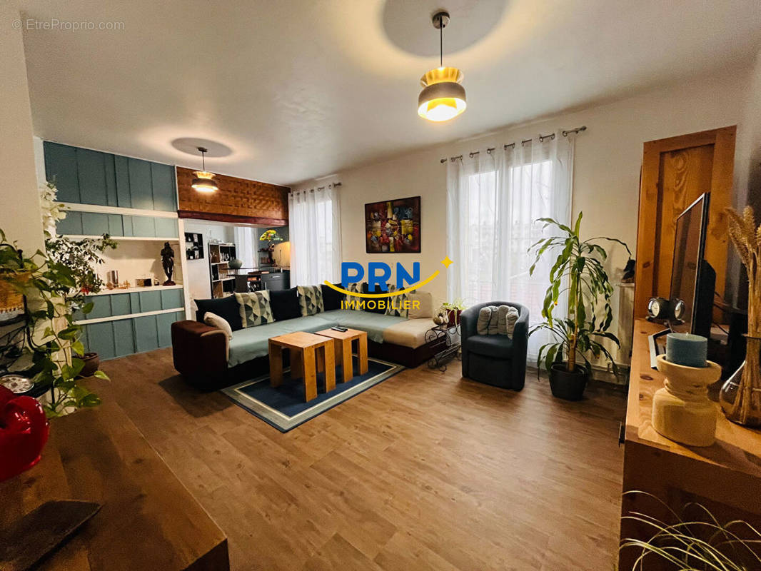 Appartement à VITRY-SUR-SEINE