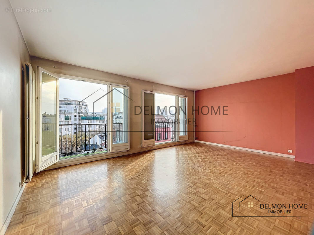 Appartement à LA GARENNE-COLOMBES