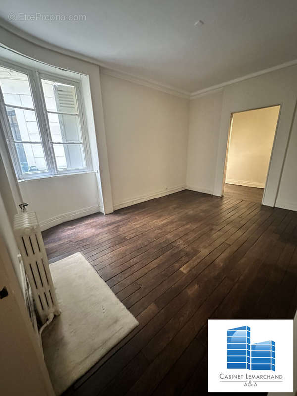 Appartement à PARIS-6E