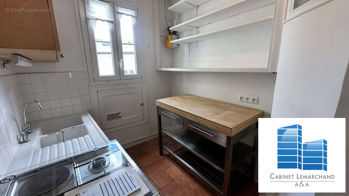 Appartement à PARIS-18E