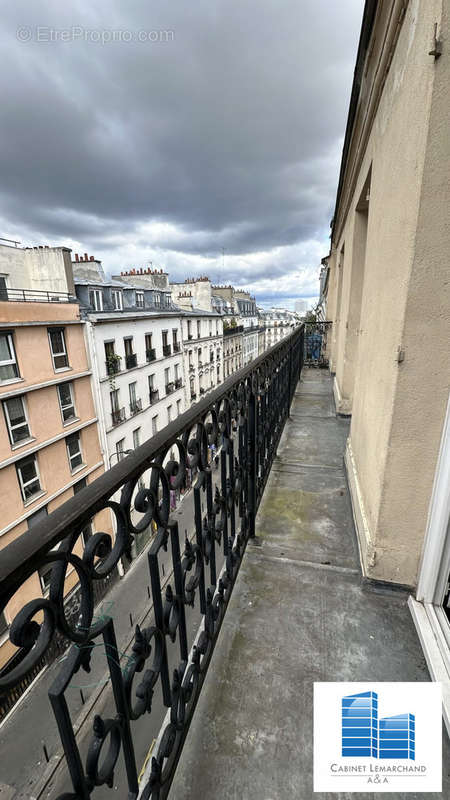 Appartement à PARIS-18E