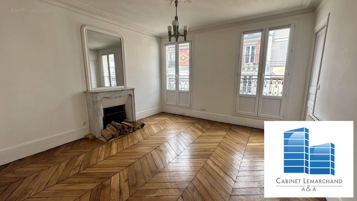 Appartement à PARIS-18E