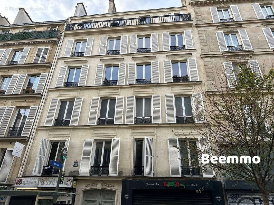 Appartement à PARIS-9E