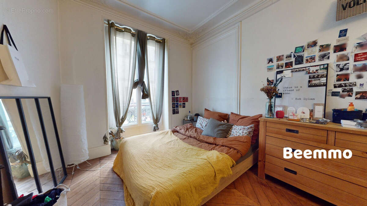 Appartement à PARIS-9E