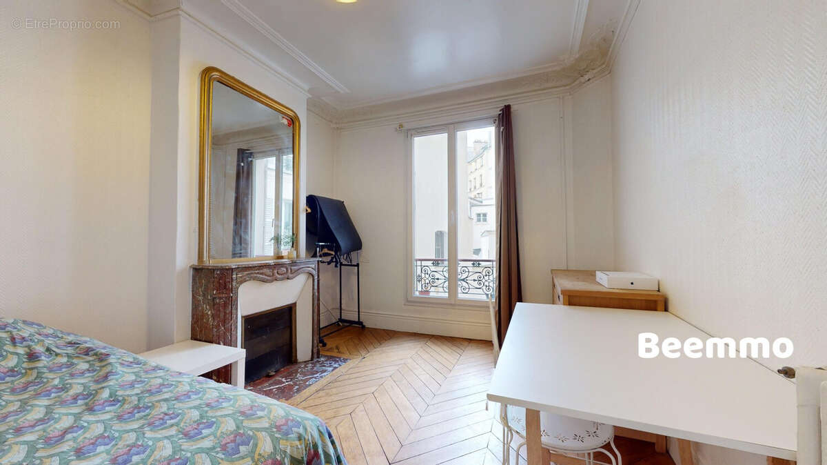 Appartement à PARIS-9E