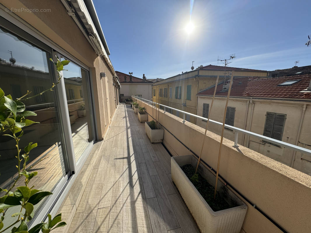 Appartement à MENTON