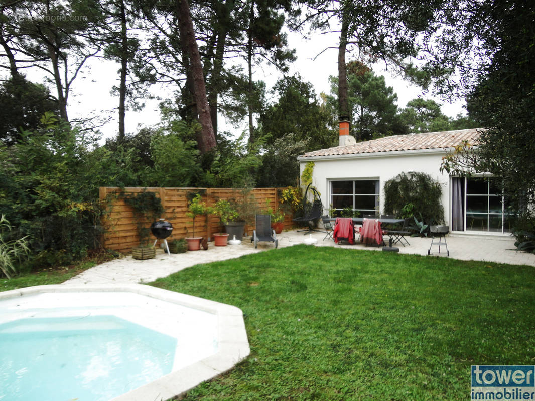 Maison à MESCHERS-SUR-GIRONDE