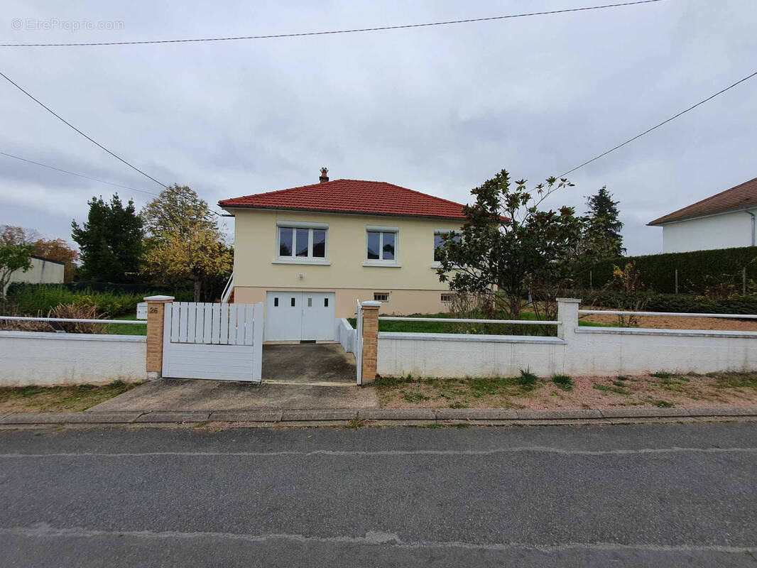 Maison à VARENNES-SUR-ALLIER