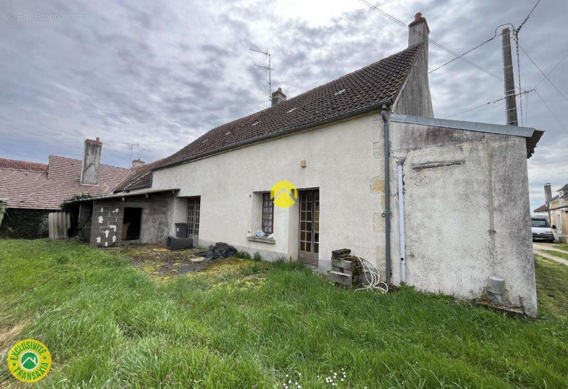 Maison à CHATEAUNEUF-SUR-CHER