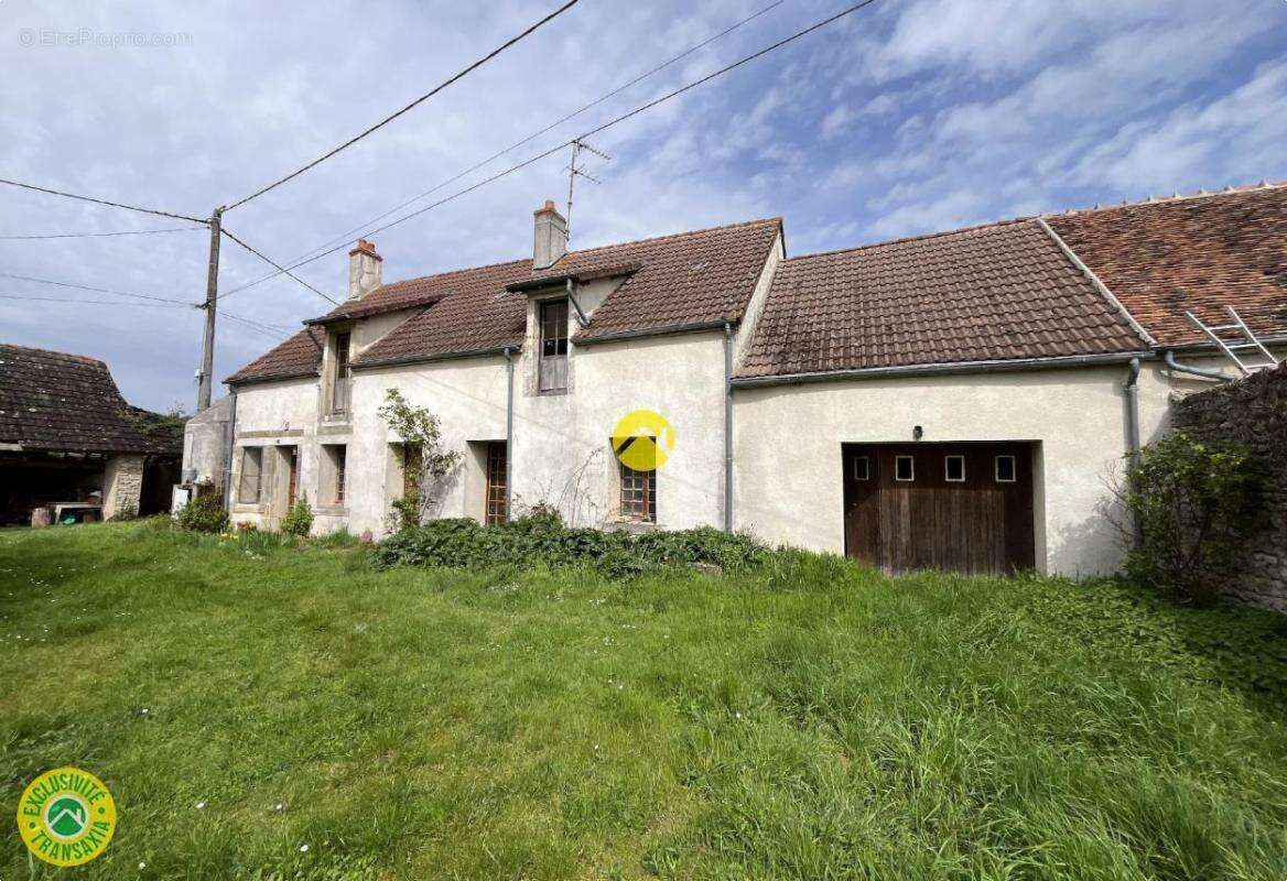 Maison à CHATEAUNEUF-SUR-CHER