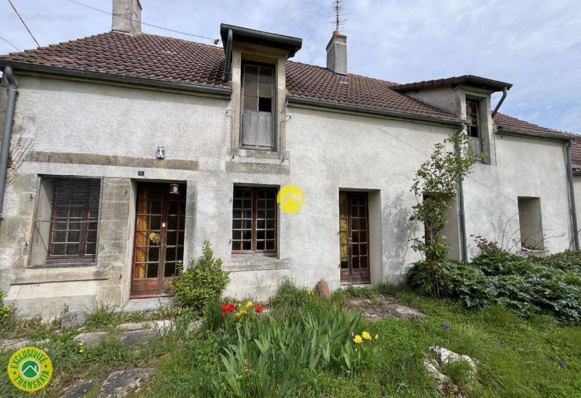 Maison à CHATEAUNEUF-SUR-CHER