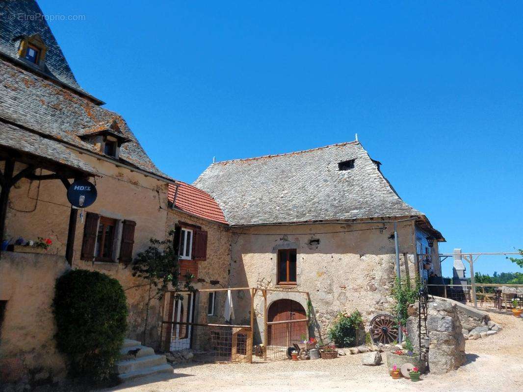 Maison à VILLEFRANCHE-DE-ROUERGUE