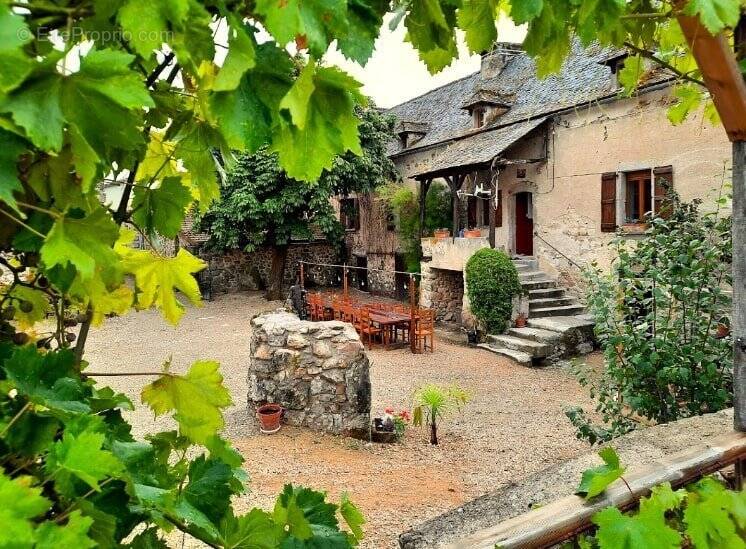 Maison à VILLEFRANCHE-DE-ROUERGUE