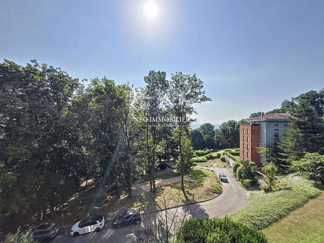 Appartement à SAINTE-FOY-LES-LYON