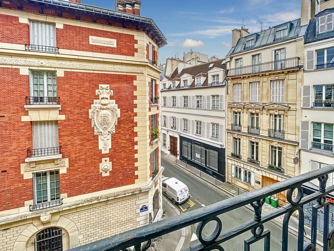 Appartement à PARIS-3E