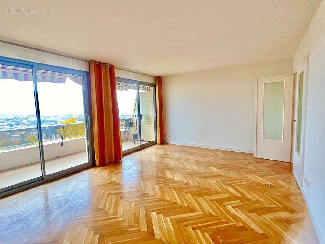 Appartement à LYON-5E