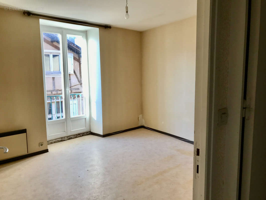 Appartement à VILLEFRANCHE-DE-ROUERGUE