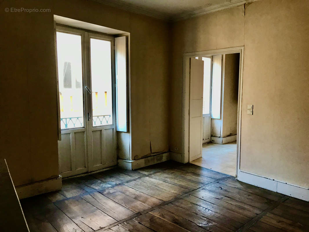 Appartement à VILLEFRANCHE-DE-ROUERGUE